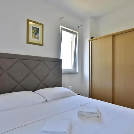 Apartman Raul *